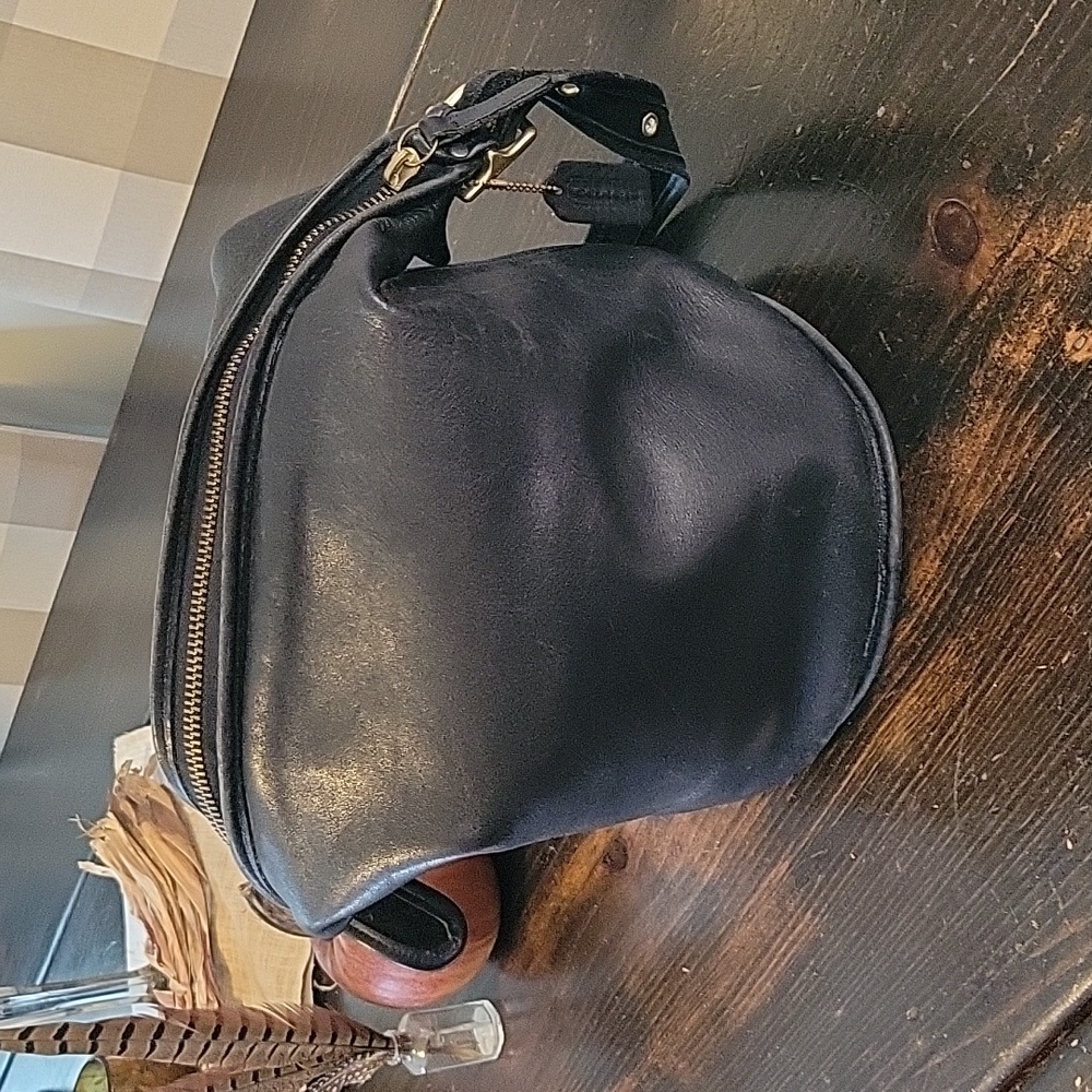 Vintage Coach Feedsac Shoulder Bag